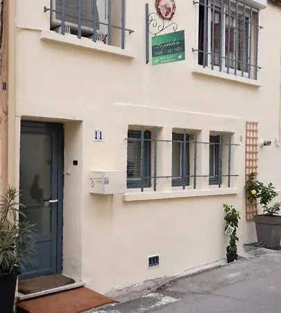 Le Jardin Bernard Perrier Nocleg ze śniadaniem 3*