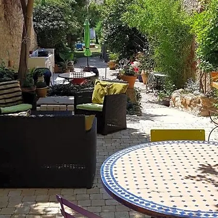 Le Jardin Bernard Perrier 3* Montbazin