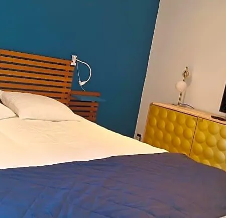 Le Jardin Bernard Perrier Bed & Breakfast 3*